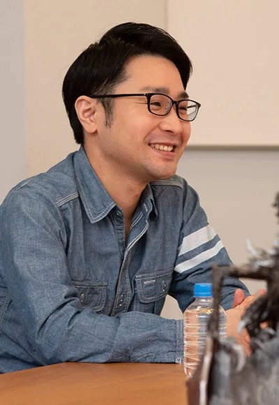 飯塚康洋氏